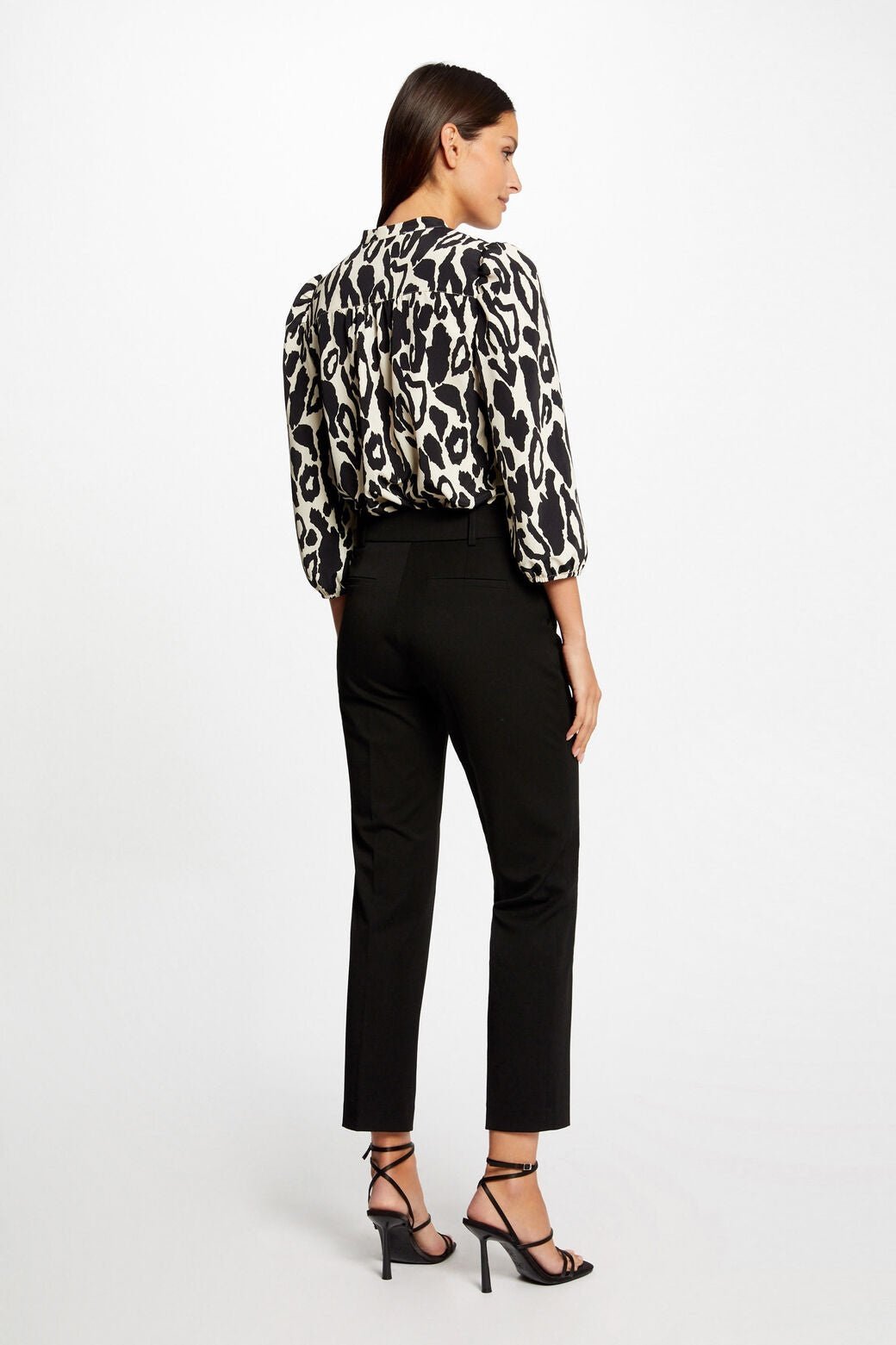 MORGAN - חולצה עם הדפס מנומר שחור לבן 3/4 - MASHBIR//365