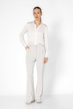  חולצה מכופתרת בצבע לבן | קנת קול