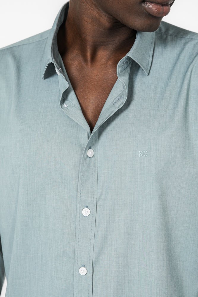 KENNETH COLE - חולצה מכופתרת במבוק בצבע ירוק - MASHBIR//365