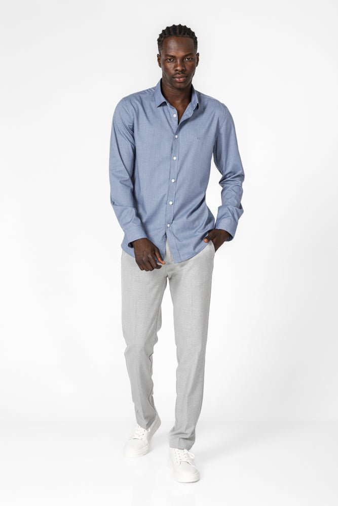 KENNETH COLE - חולצה מכופתרת במבוק בצבע כחול - MASHBIR//365