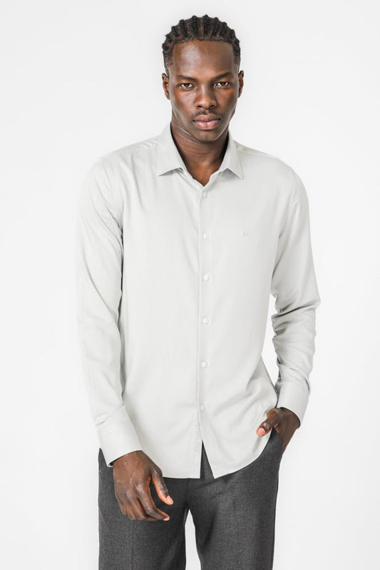 KENNETH COLE - חולצה מכופתרת במבוק ליקרה בצבע אפור - MASHBIR//365