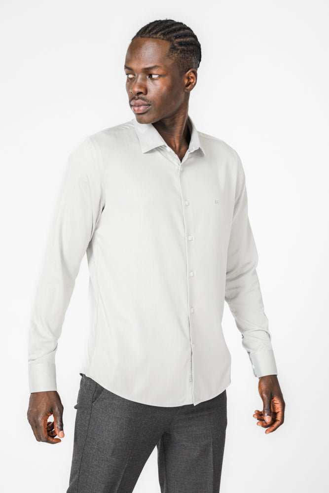 KENNETH COLE - חולצה מכופתרת במבוק ליקרה בצבע אפור - MASHBIR//365