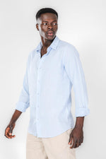 KENNETH COLE - חולצה מכופתרת פשתן בצבע תכלת - MASHBIR//365