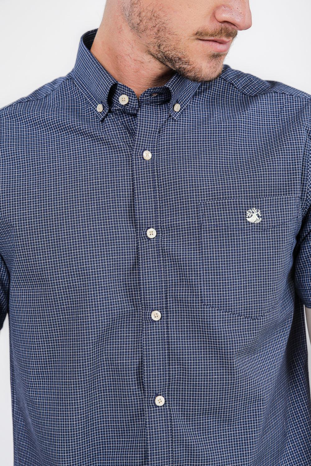 SCORCHER - חולצה מכופתרת קצרה בצבע נייבי - MASHBIR//365