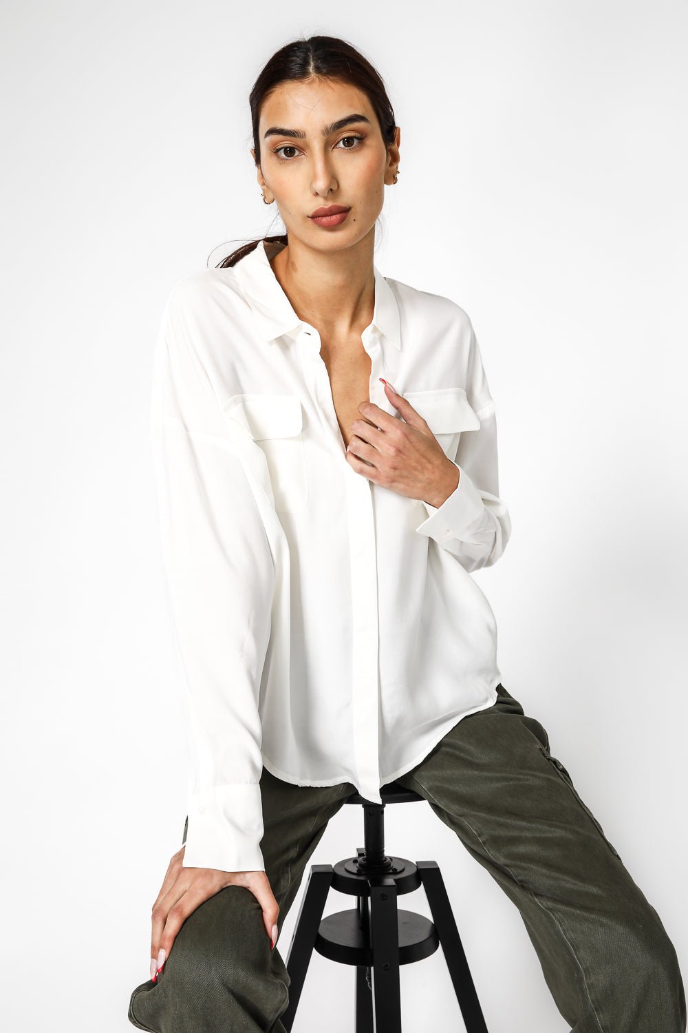 חולצה מכופתרת לבנה | קנת קול