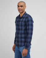 LEE - חולצה מכופתרת לגברים CLEAN WESTERN בצבע כחול - MASHBIR//365