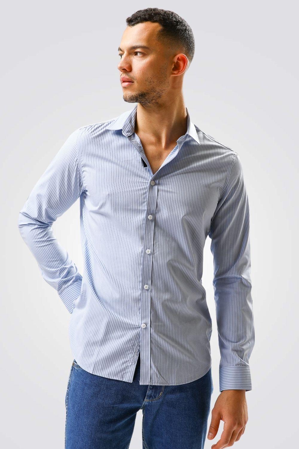 KENNETH COLE - חולצה מכופתרת SLIM FIT בצבע תכלת - MASHBIR//365