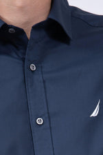 NAUTICA - חולצה מכופתרת כחול נייבי CLASSIC FIT - MASHBIR//365
