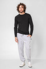 DELTA - חולצה שרוול ארוך צווארון עגול SLIM בצבע שחור - MASHBIR//365