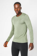 DELTA - חולצה תרמית צווארון עגול - SLIM FIT בצבע ירוק - MASHBIR//365