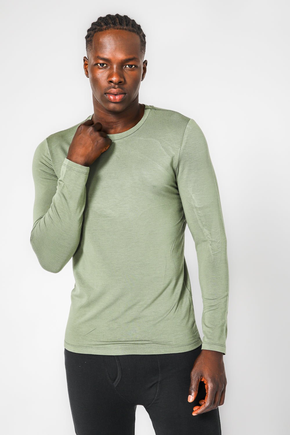 DELTA - חולצה תרמית צווארון עגול - SLIM FIT בצבע ירוק - MASHBIR//365