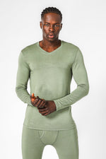 DELTA - חולצה תרמית צווארון וי - SLIM FIT בצבע ירוק - MASHBIR//365