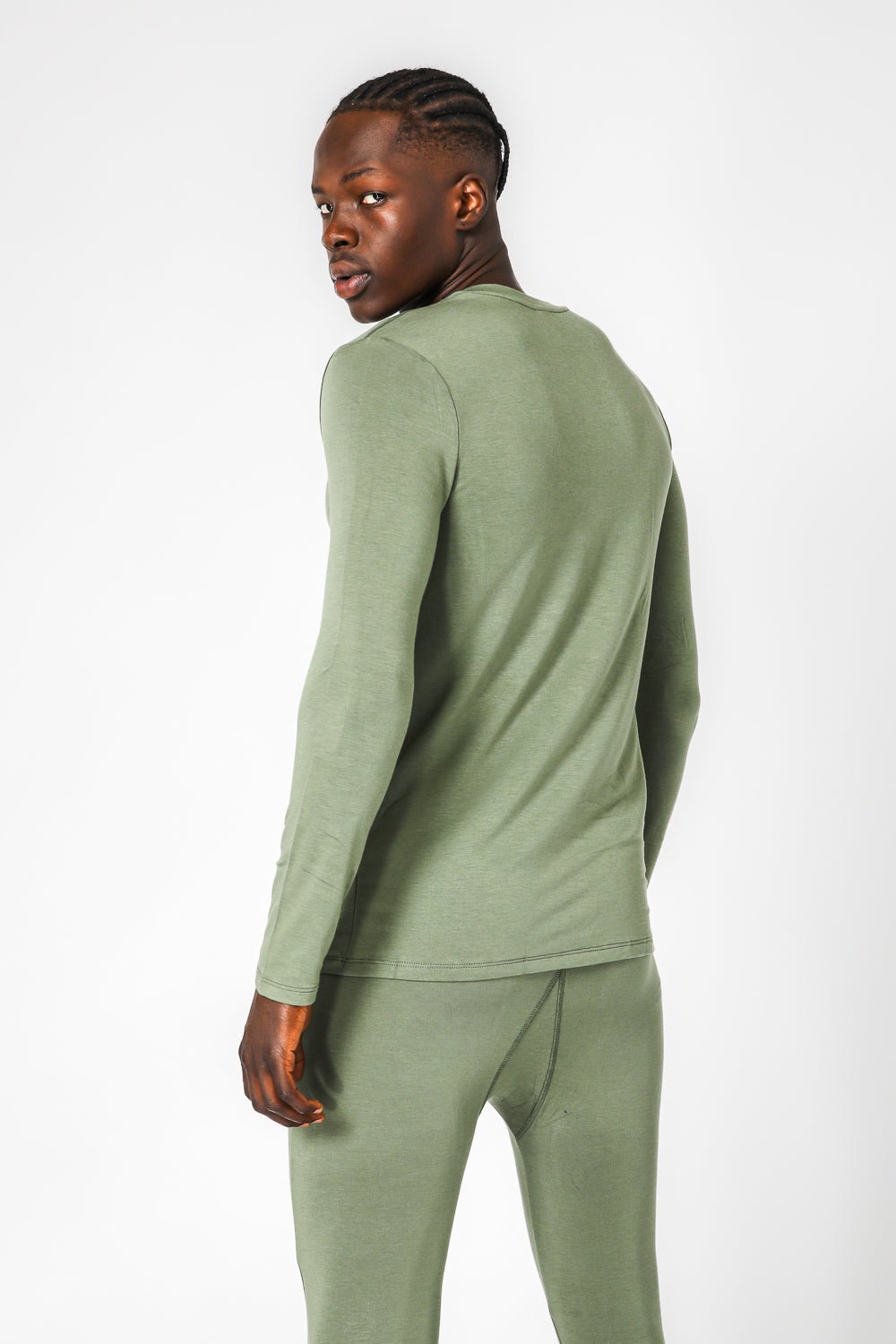 DELTA - חולצה תרמית צווארון וי - SLIM FIT בצבע ירוק - MASHBIR//365