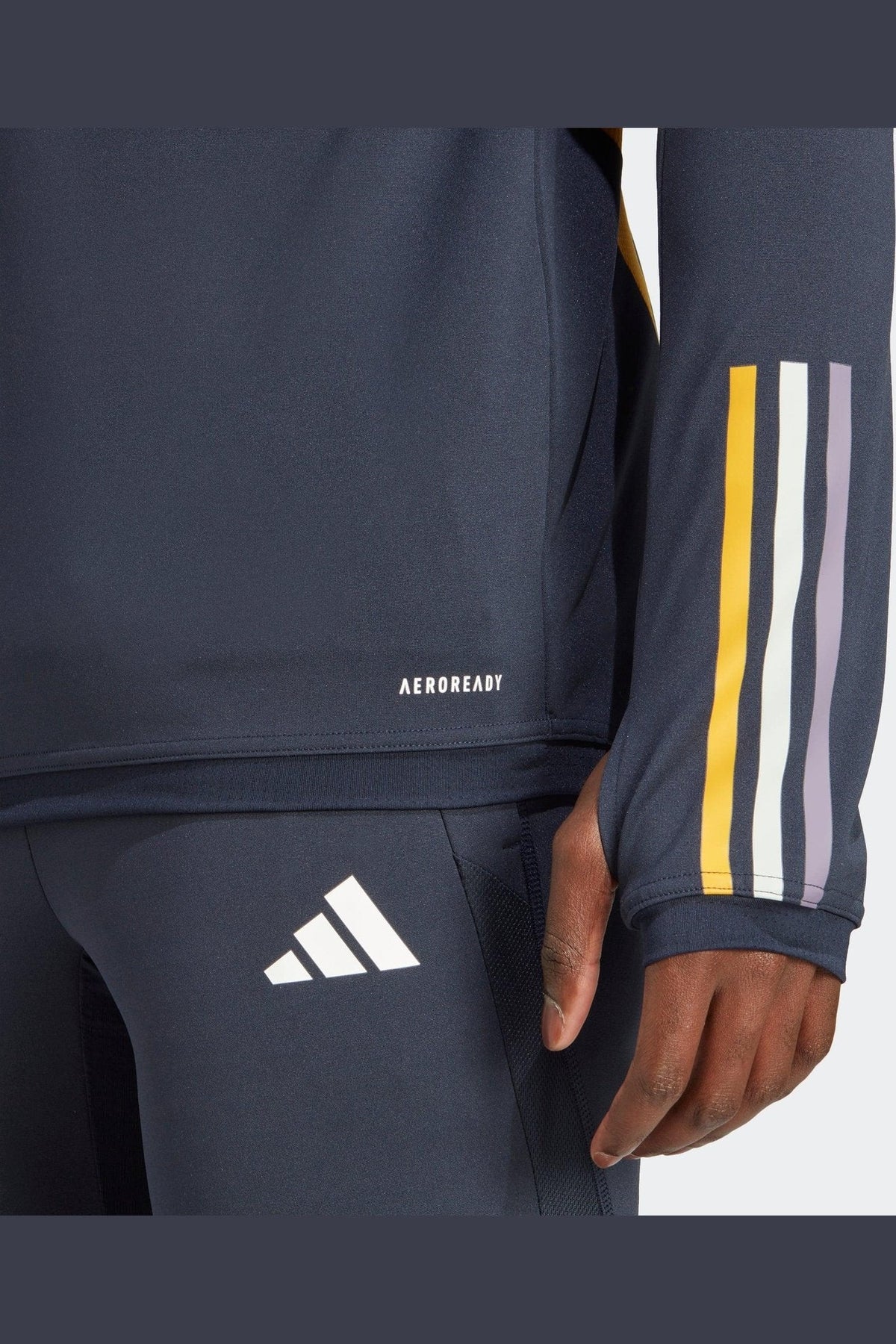 ADIDAS - חולצת אימון לגבר בצבע כחול - MASHBIR//365