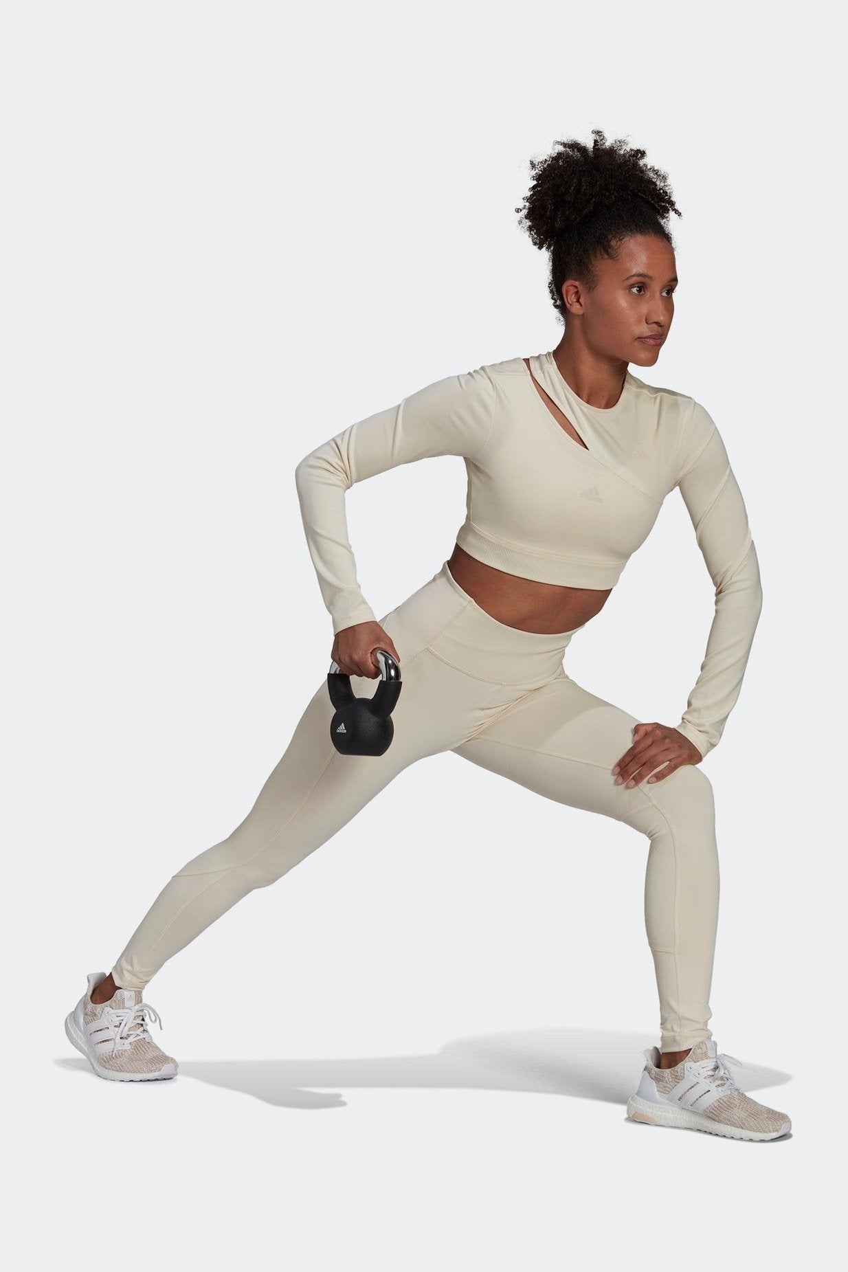 ADIDAS - חולצת אימון שרוול ארוך HYPERGLAM בצבע לבן - MASHBIR//365