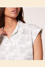 ETAM - חולצת פיג'מה קצרה GLAD הדפס דקלים - MASHBIR//365