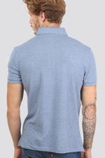 Tommy Hilfiger - חולצת פולו בצבע תכלת - MASHBIR//365