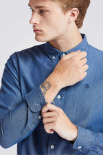 TIMBERLAND - חולצת ג’ינס מכופתרת SLIM FIT צבע כחול בהיר - MASHBIR//365