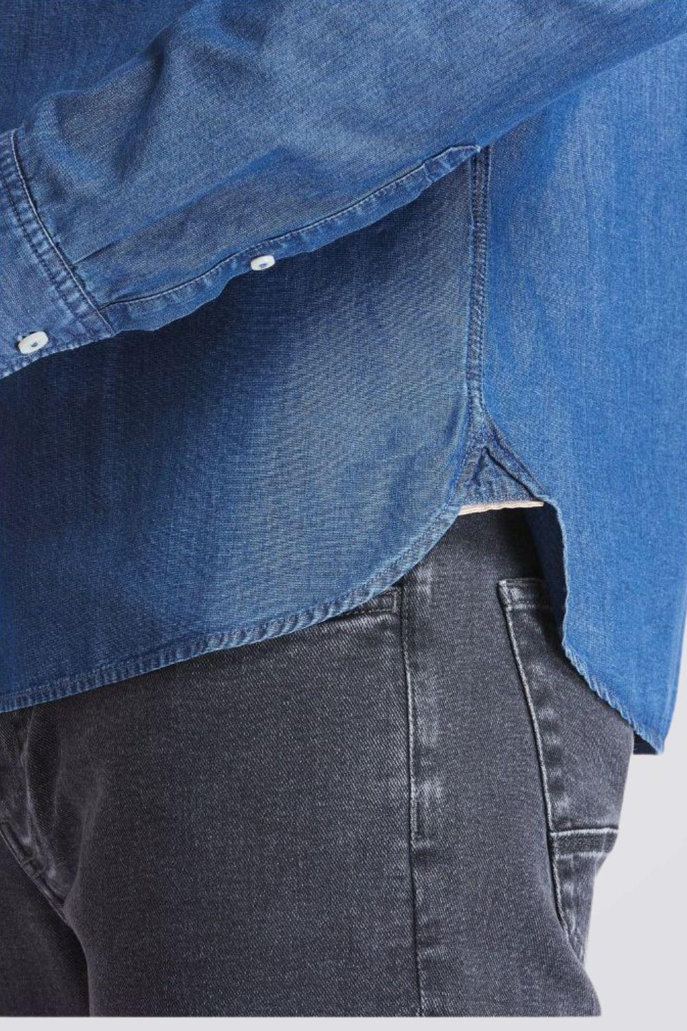 TIMBERLAND - חולצת ג’ינס מכופתרת SLIM FIT צבע כחול בהיר - MASHBIR//365