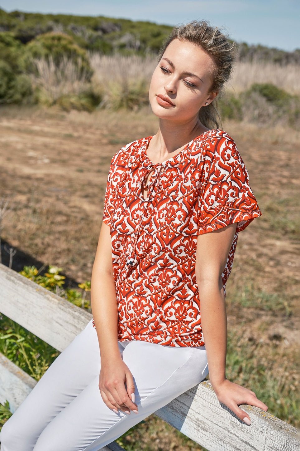 PUNT ROMA - חולצת הדפס בצבע אדום - MASHBIR//365