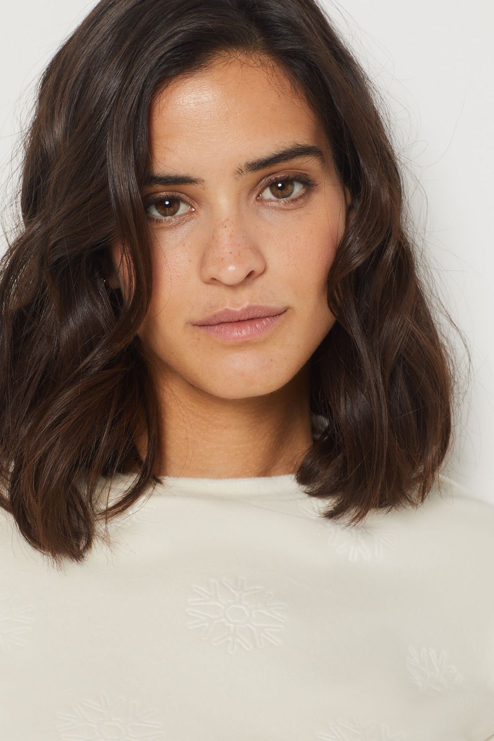 ETAM - חולצת קטיפה RHEANNA פתיתי שלג - MASHBIR//365