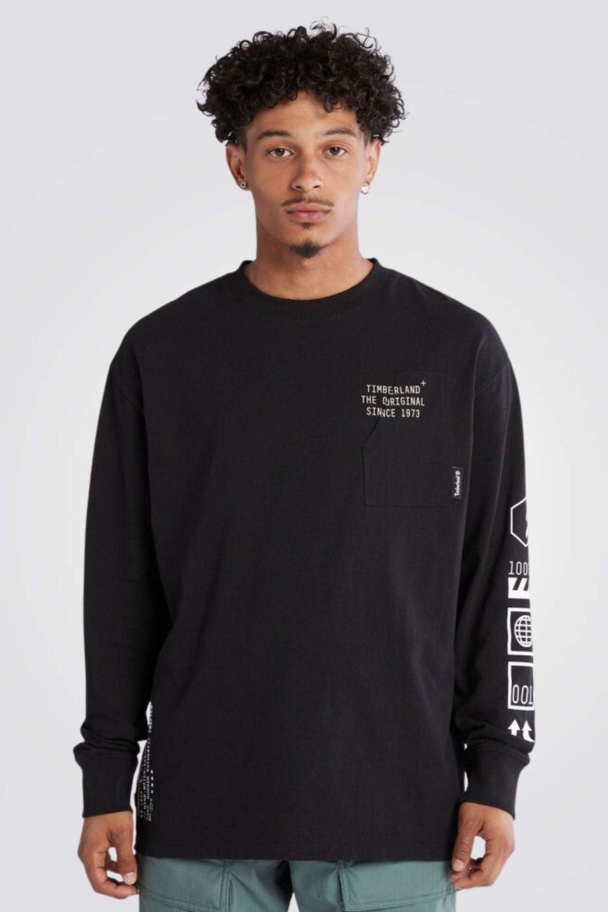 TIMBERLAND - חולצת לוגו שרוול ארוך בצבע שחור - MASHBIR//365
