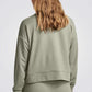 UNDER ARMOUR - חולצת ספורט ארוכה לנשים בצבע ירוק - MASHBIR//365 - 2