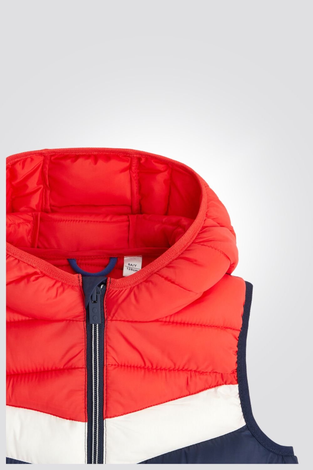 OKAIDI - וסט נילון לבנים עם קאפושון כחול עם אדום - MASHBIR//365