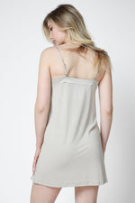 KENNETH COLE - כותונת בגימור סאטן בז' - MASHBIR//365