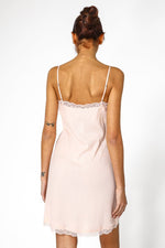 KENNETH COLE - כותונת בגימור תחרה בצבע ורוד - MASHBIR//365