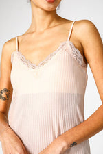 KENNETH COLE - כותונת בגימור תחרה בצבע ורוד - MASHBIR//365