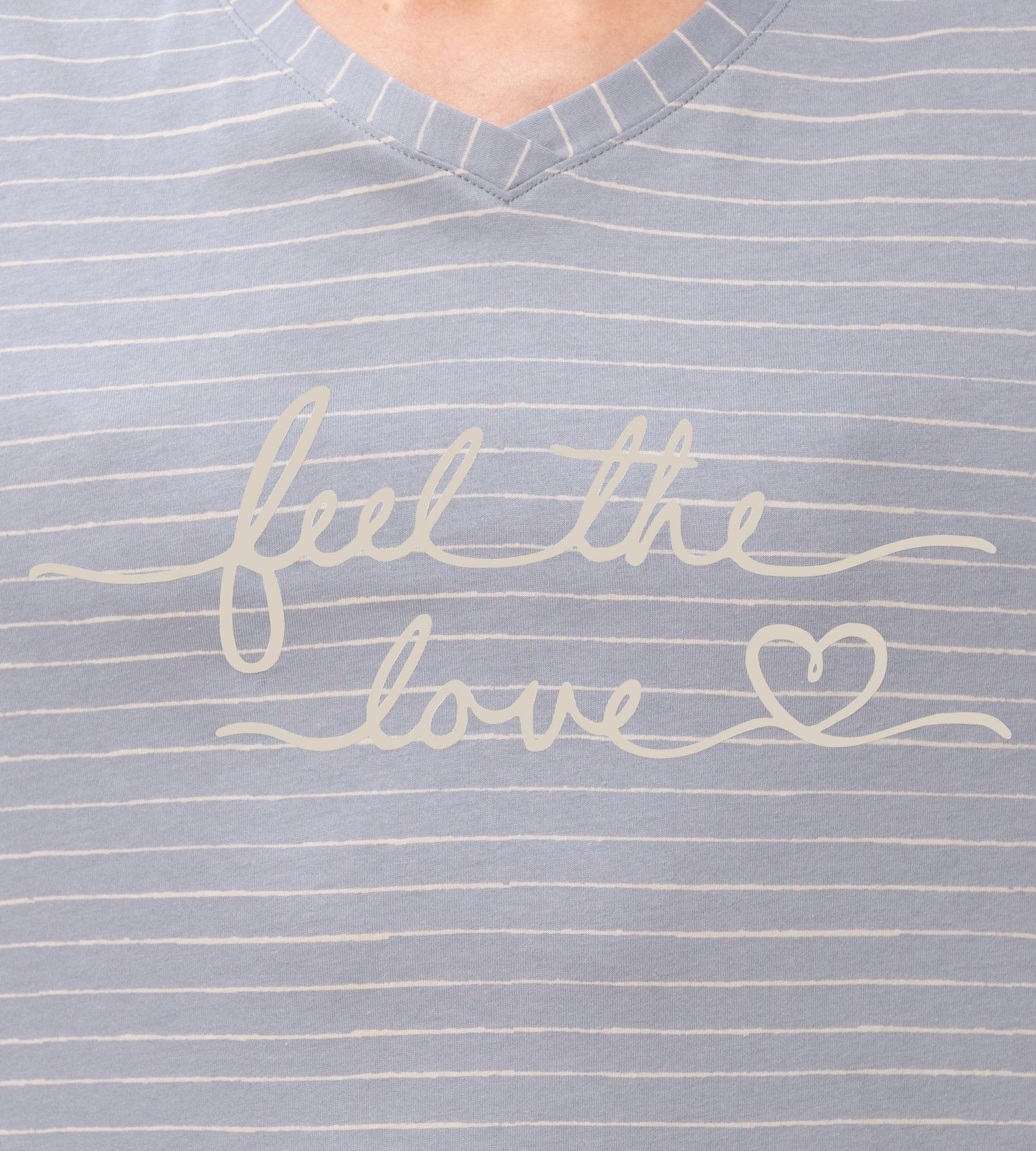 TRIUMPH - כותונת לילה עם הדפס בצבע אפור - MASHBIR//365