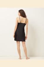 ETAM - כותונת משי MILKY שחורה - MASHBIR//365