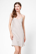 KENNETH COLE - כותונת סאטן בצבע בז' - MASHBIR//365