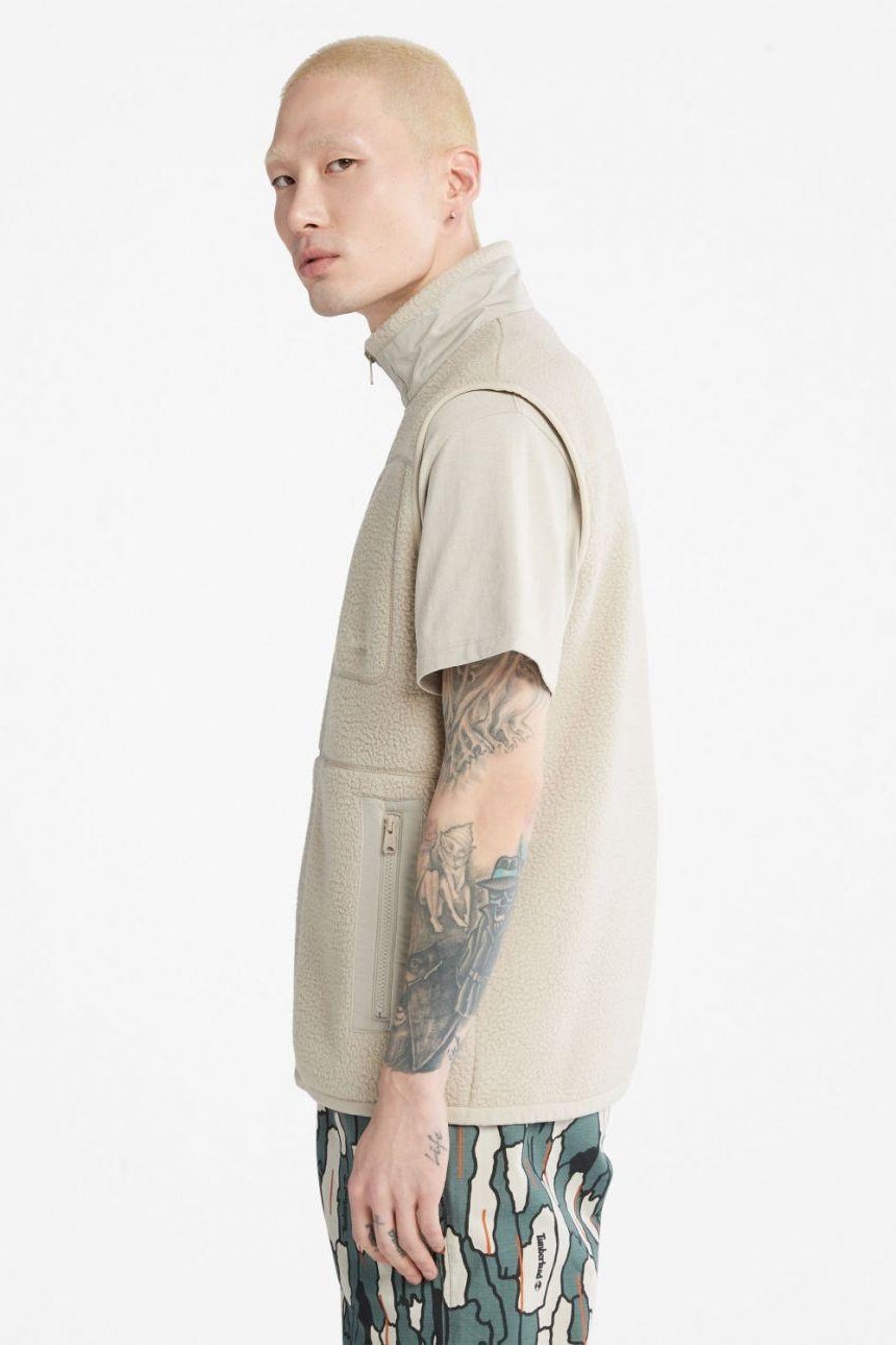 TIMBERLAND - ווסט פליז לגבר בצבע בז' - MASHBIR//365