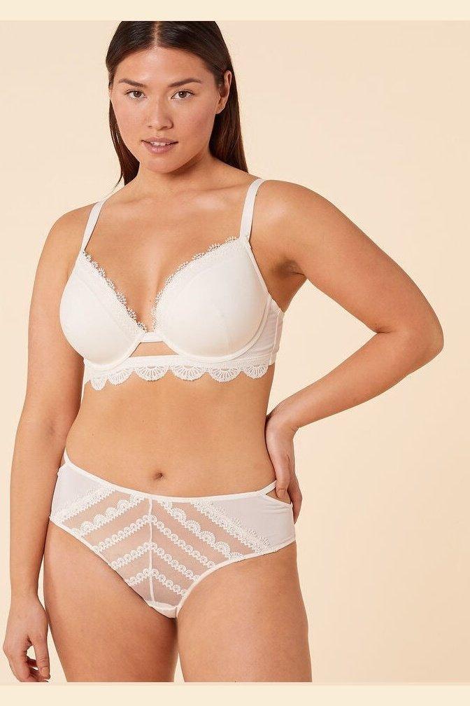 ETAM - חזייה בריפוד קל מעוטרת רקמה TILLEUL - MASHBIR//365