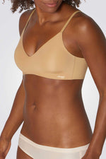 SLOGGI - חזייה ללא ברזל בריפוד קל ZERO FEEL ULTRA BRA EX צבע גוף - MASHBIR//365