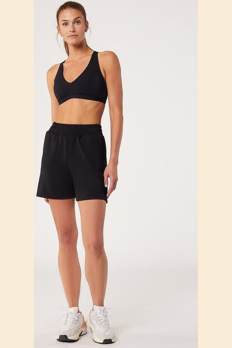 ETAM - חזיית אימון STRONGER בצבע שחור - MASHBIR//365