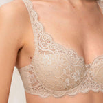 TRIUMPH - חזיית Amourette 300 WHP X צבע גוף - MASHBIR//365