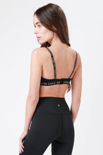 KENNETH COLE - חזיית טי לוגו שחורה - MASHBIR//365