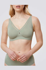 TRIUMPH - חזיית מינימייזר True Shape Sensation N01 בצבע ירוק - MASHBIR//365