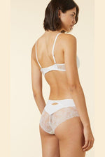 ETAM - חזיית משולשים SENTIMENT בצבע לבן - MASHBIR//365