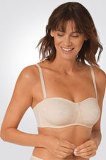 TRIUMPH - חזיית סטרפלס תחרה Amourette Charm WD קרם - MASHBIR//365