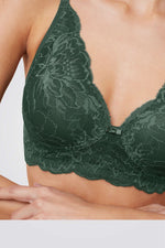 TRIUMPH - חזיית תחרה Amourette Charm Conscious N03 צבע מנטה - MASHBIR//365