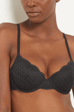 ETAM - חזיית תחרה בריפוד קל IDOLE בצבע שחור - MASHBIR//365