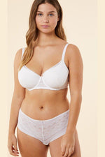 ETAM - חזיית תחרה בריפוד קל SUBLIME בצבע לבן - MASHBIR//365