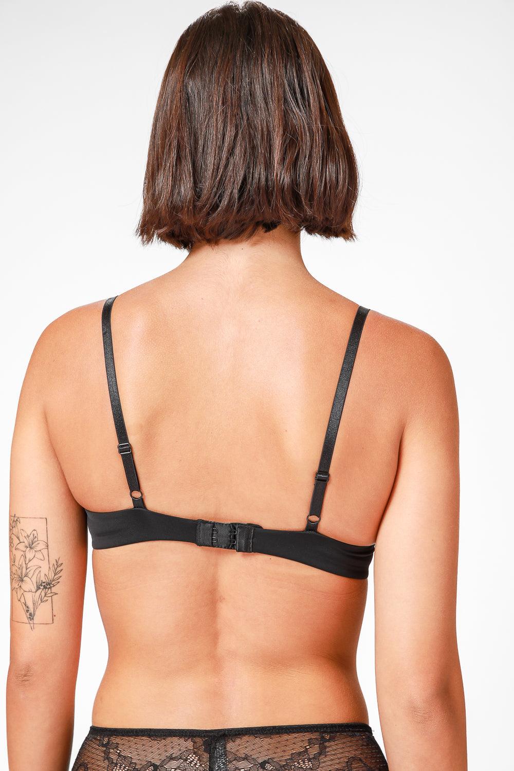 EMMA K - זוג חזיות פוש אפ חלקות בצבע שחור ולבן - MASHBIR//365